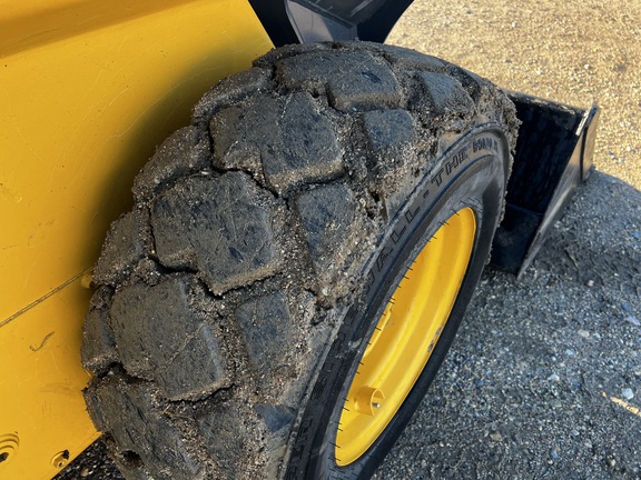 2023 John Deere 324G - Photo13