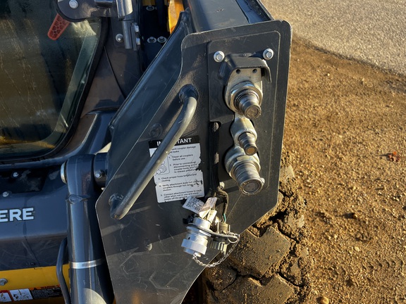 2023 John Deere 324G - Photo22