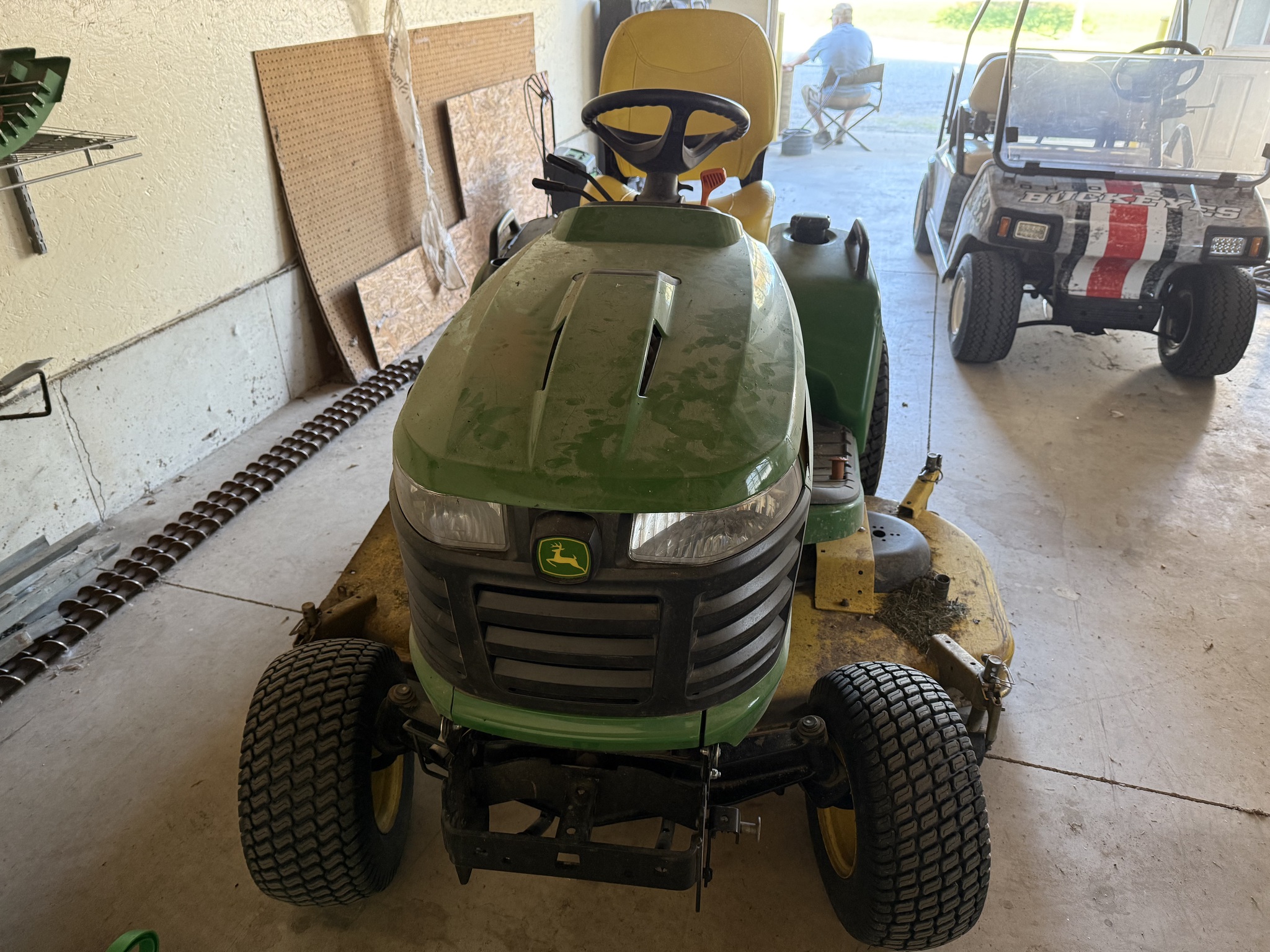 2015 John Deere X730 Image 1
