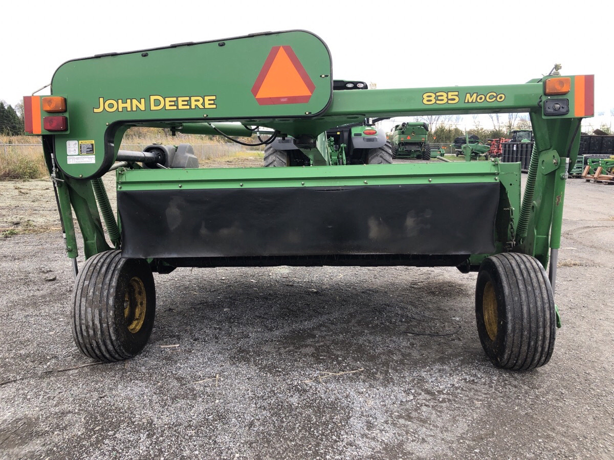 2012 John Deere 835 Image 7