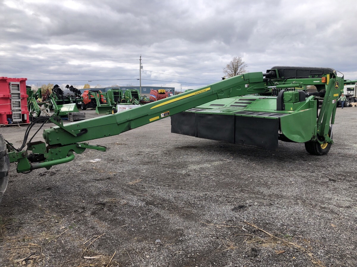 2012 John Deere 835 Image 5