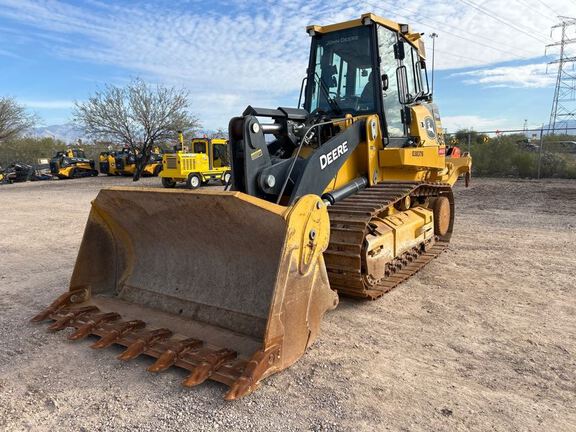 Photo of a 2022 John Deere 755K