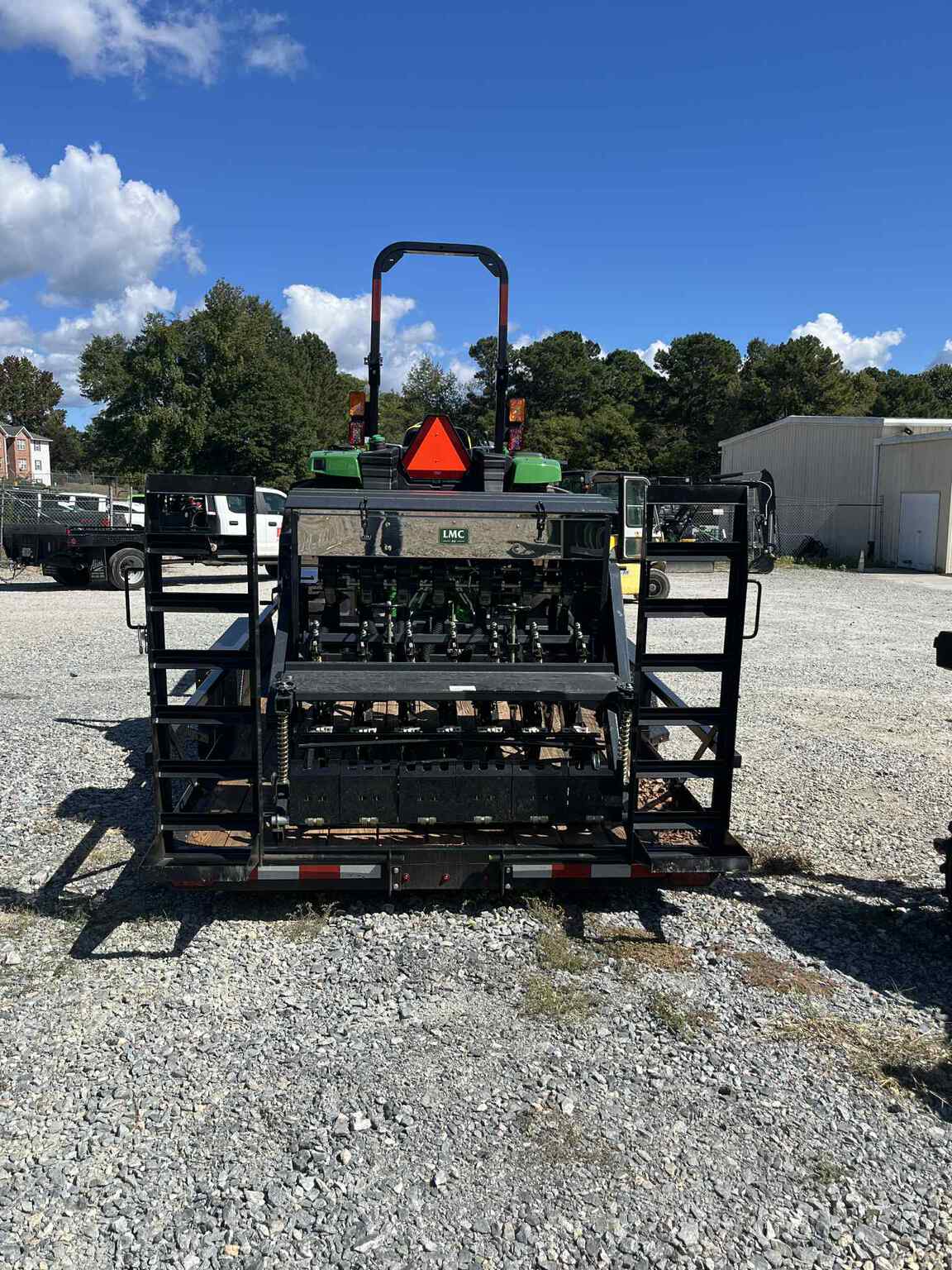 2025 John Deere 4044M Image 4