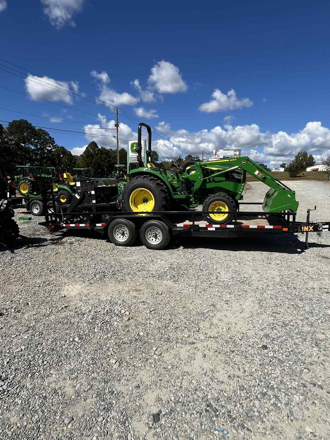 2025 John Deere 4044M Image 2