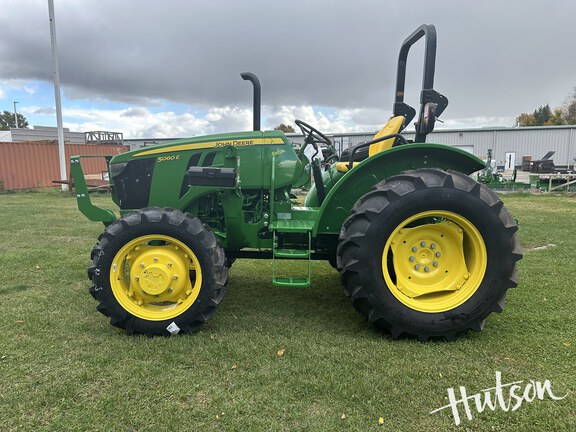 Photo of 2024 John Deere 5060E