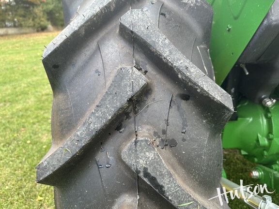 Photo of 2024 John Deere 5060E