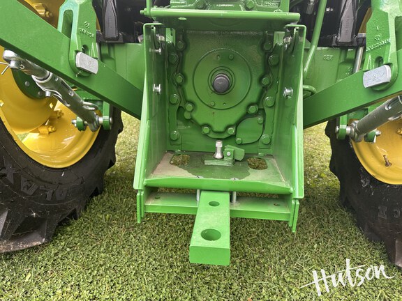 Photo of 2024 John Deere 5060E