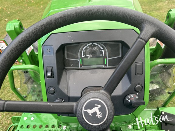 Photo of 2024 John Deere 5060E