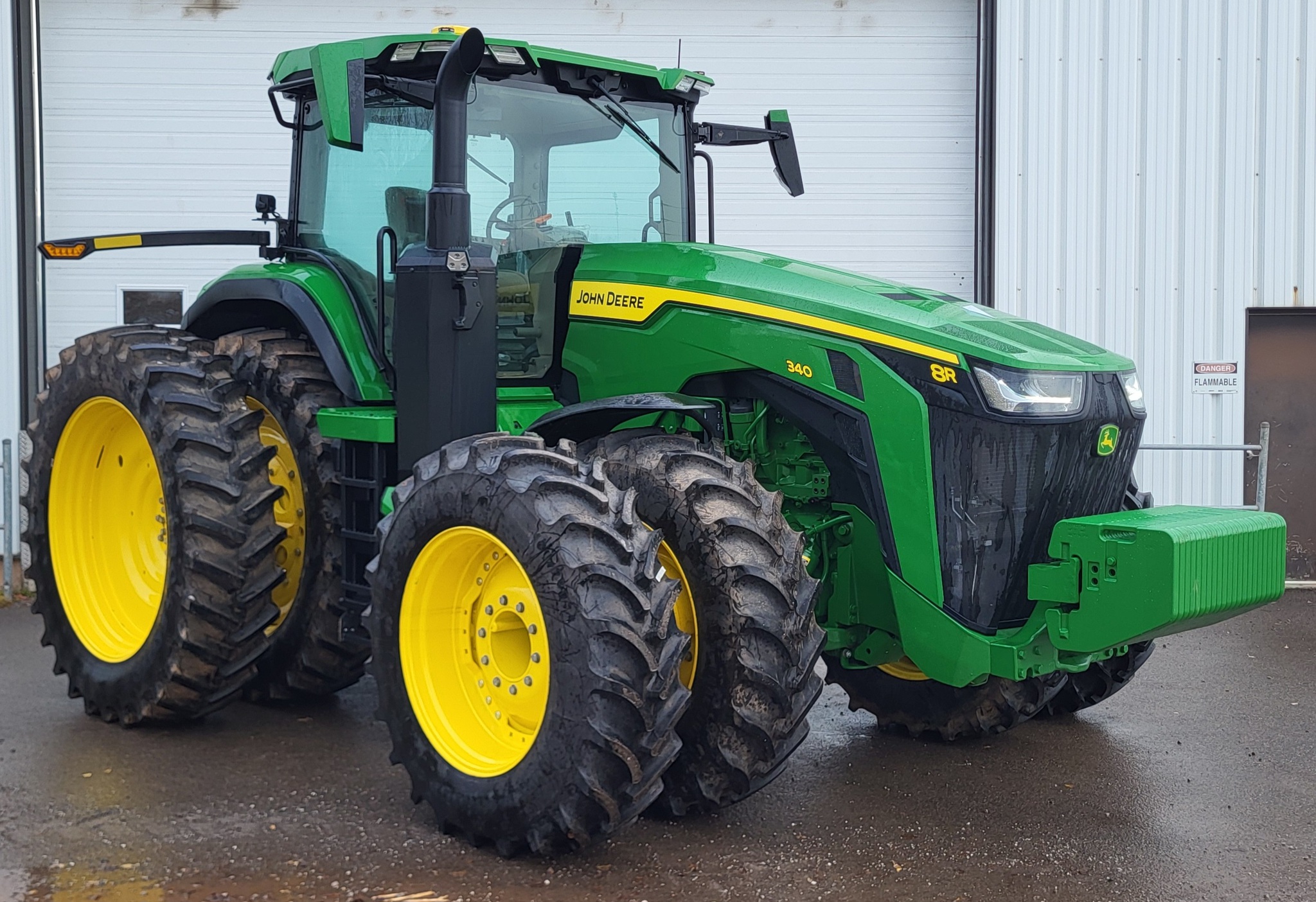 2024 John Deere 8R 340 Image 10