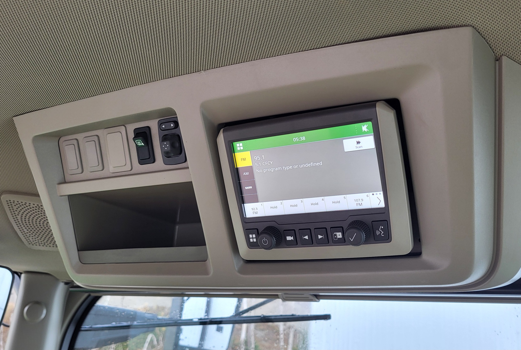 2024 John Deere 8R 340 Image 19