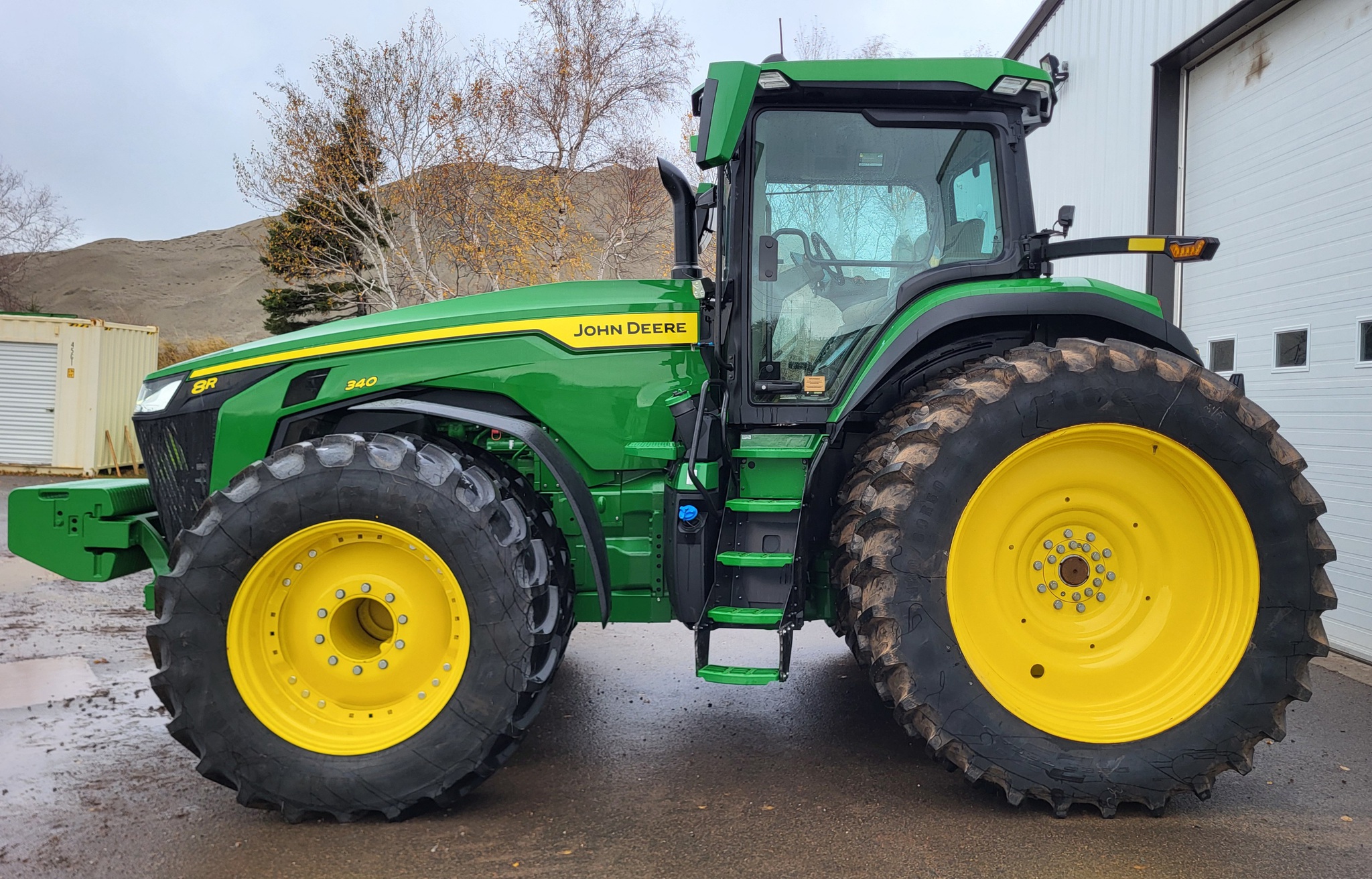 2024 John Deere 8R 340 Image 3