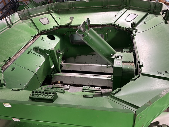 2014 John Deere S670 - Photo6