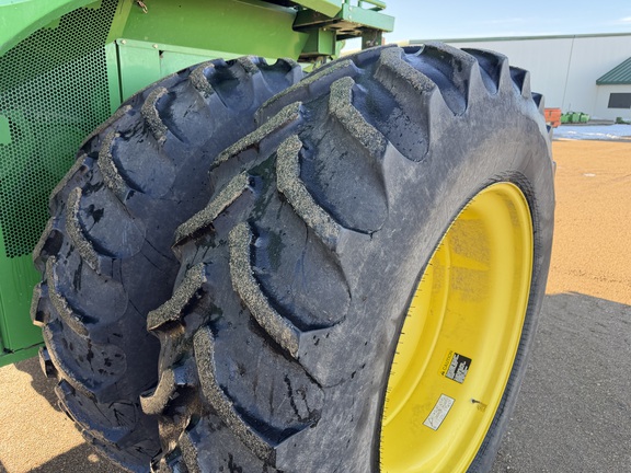 2014 John Deere S670 - Photo10