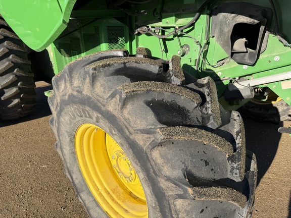 2014 John Deere S670 - Photo14