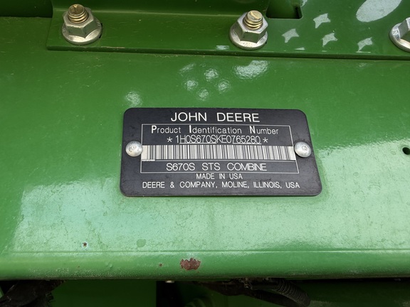 2014 John Deere S670 - Photo47