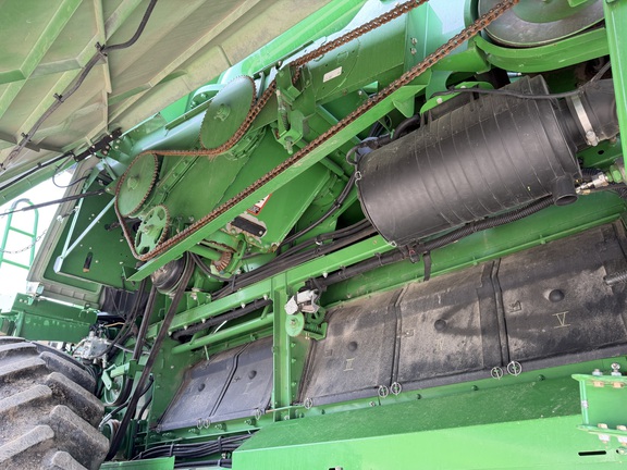 2014 John Deere S670 - Photo16