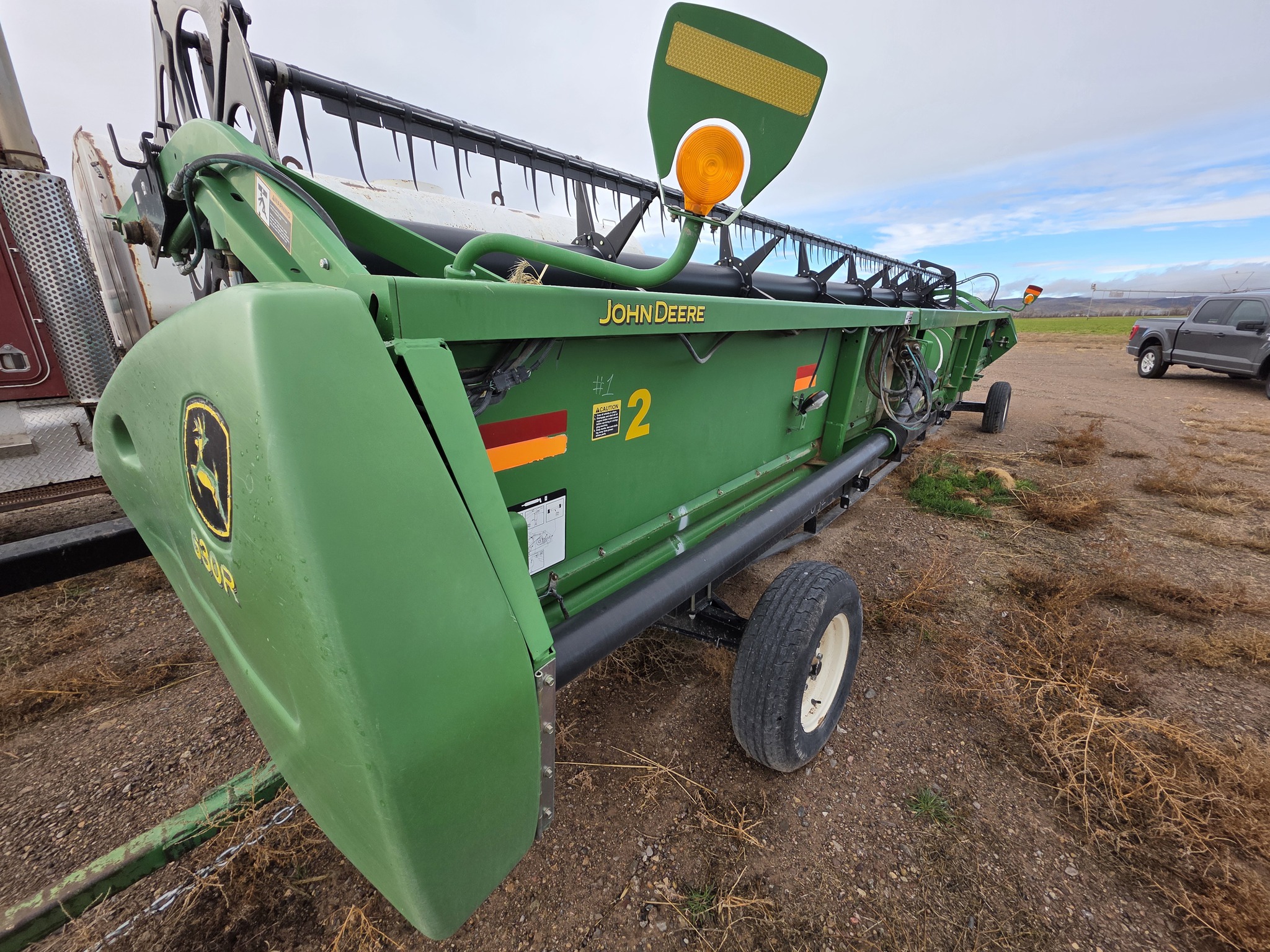 2009 John Deere 630R Image 9