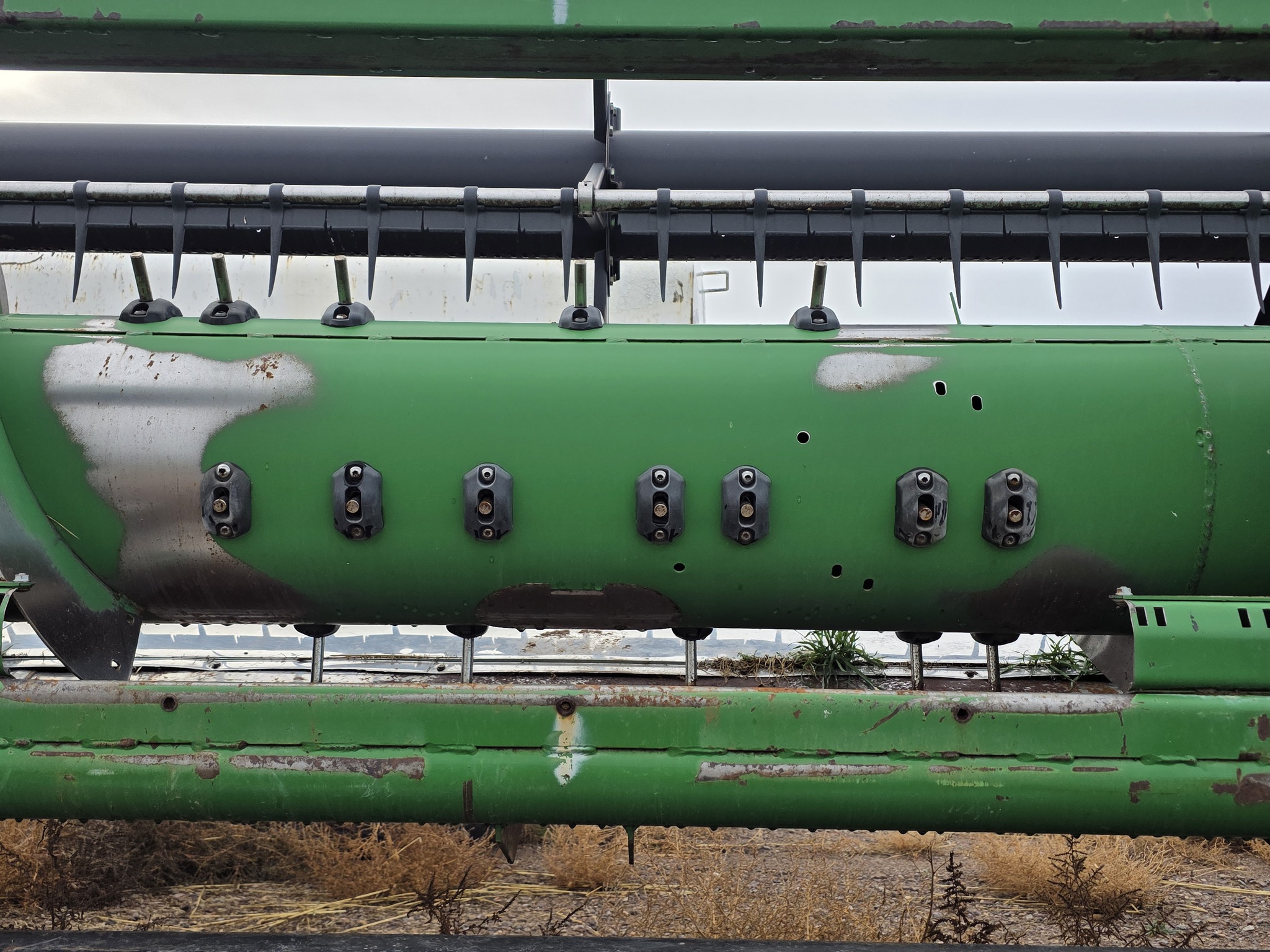 2009 John Deere 630R Image 8