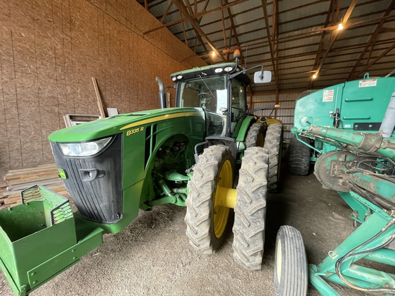 2011 John Deere 8335R - Photo2