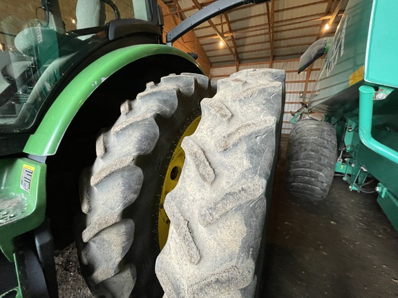 2011 John Deere 8335R - Photo7