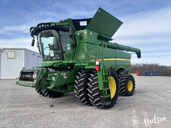 Photo of 2020 John Deere S790