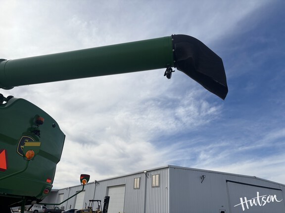 Photo of 2020 John Deere S790