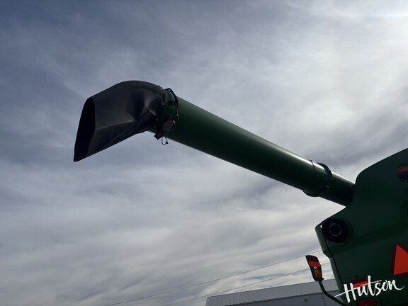 Photo of 2020 John Deere S790