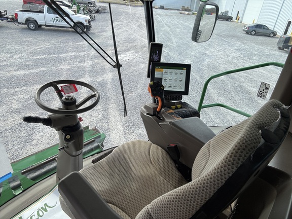 Photo of 2020 John Deere S790