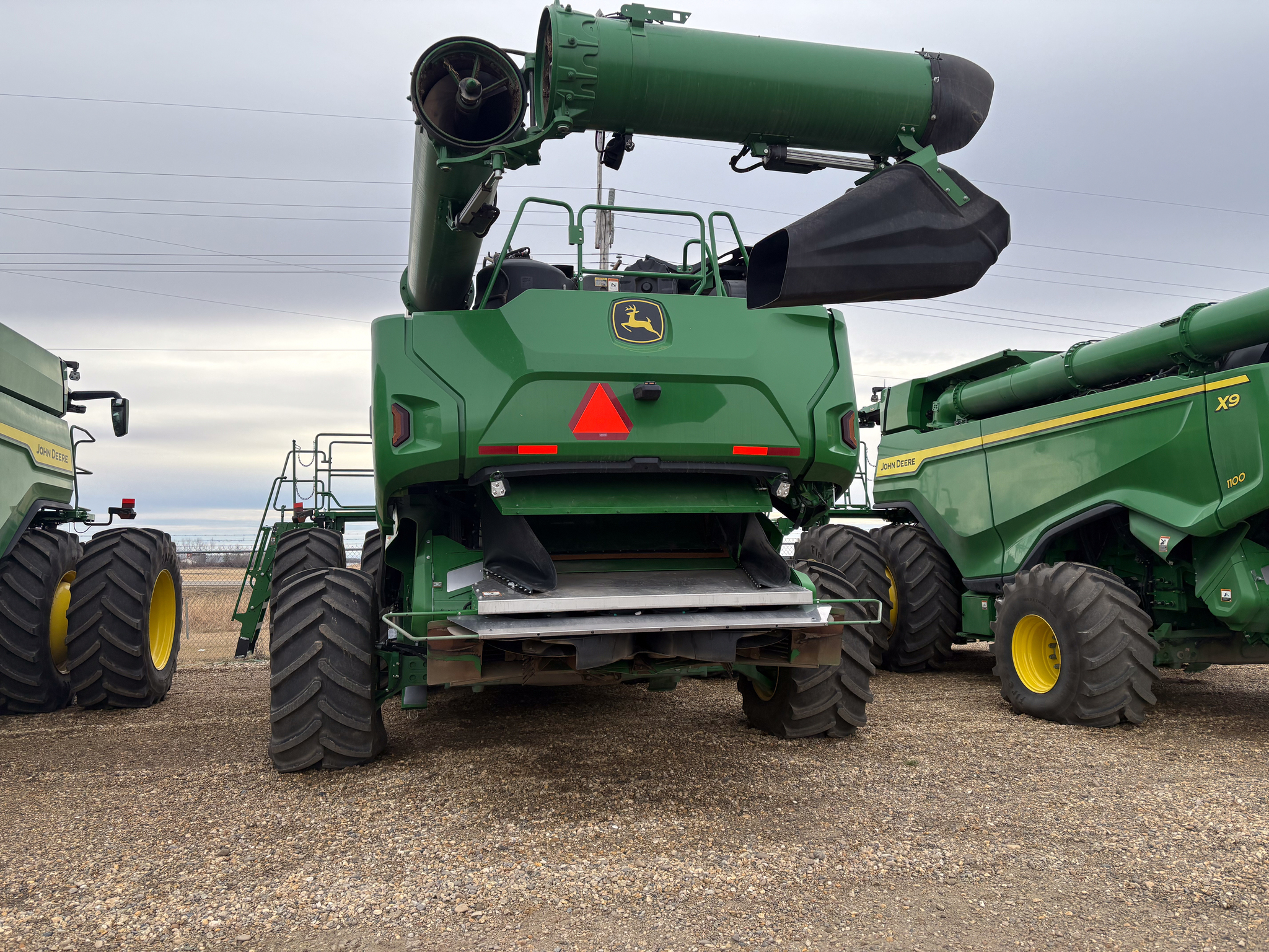 2025 John Deere X9 1100 Image 3