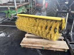 Attachments For Sale 2017 John Deere 52 Broom 