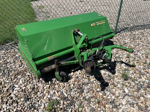 2020 John Deere 60'' HEAVY DUTY BROOM - Photo7