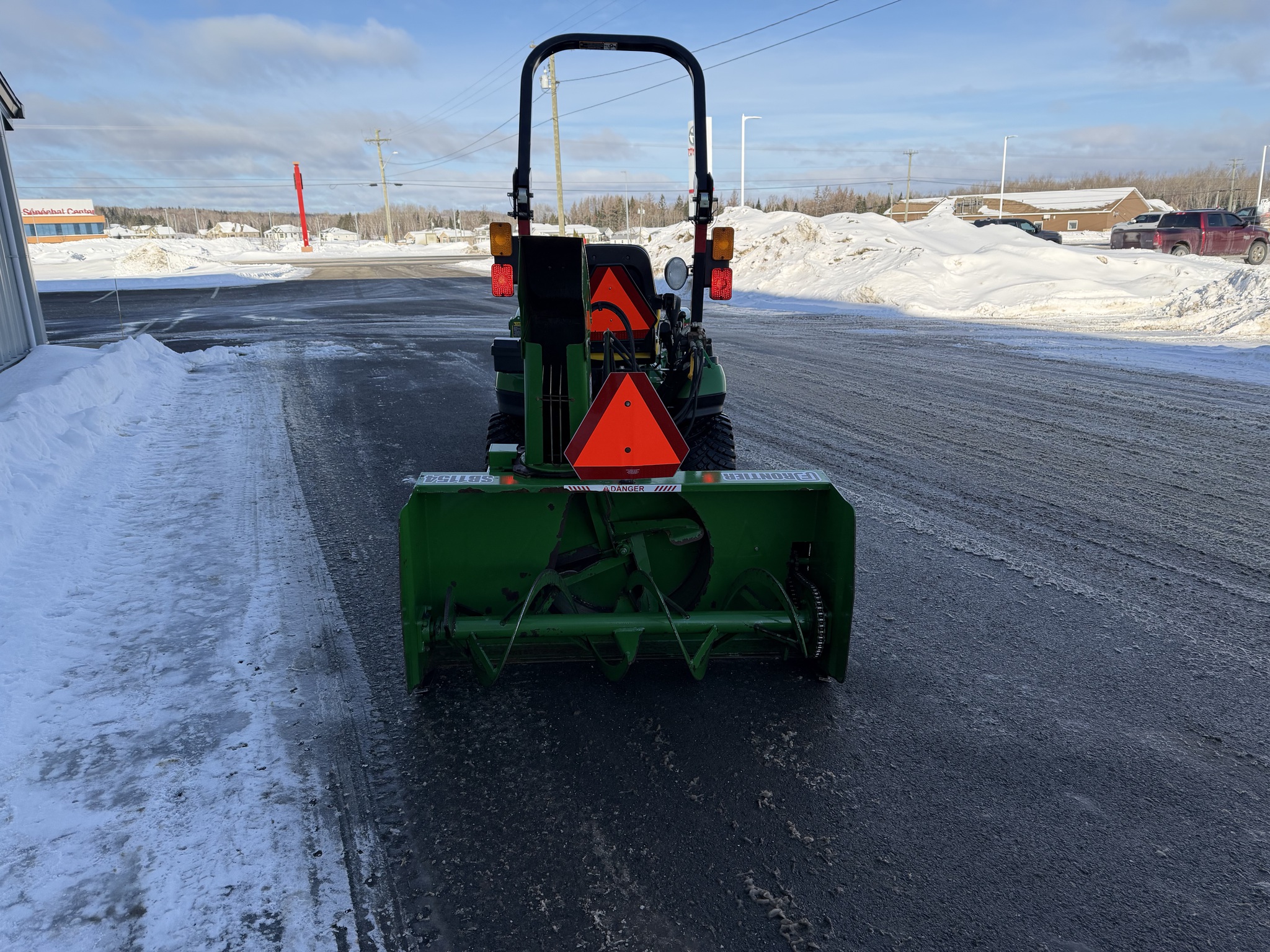 2020 John Deere 1025R Image 7