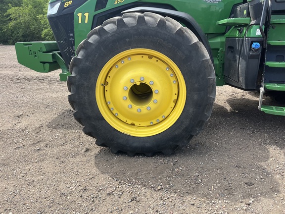 2025 John Deere 8R 370 - Photo9