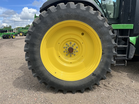 2025 John Deere 8R 370 - Photo15