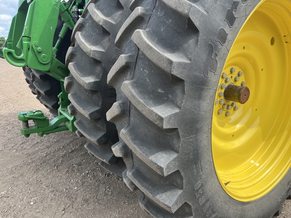 2025 John Deere 8R 370 - Photo17