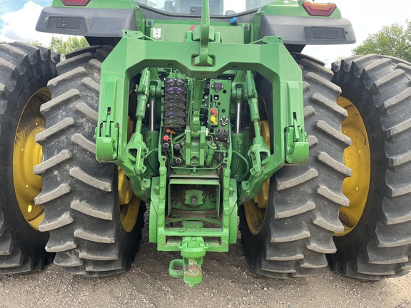 2025 John Deere 8R 370 - Photo30