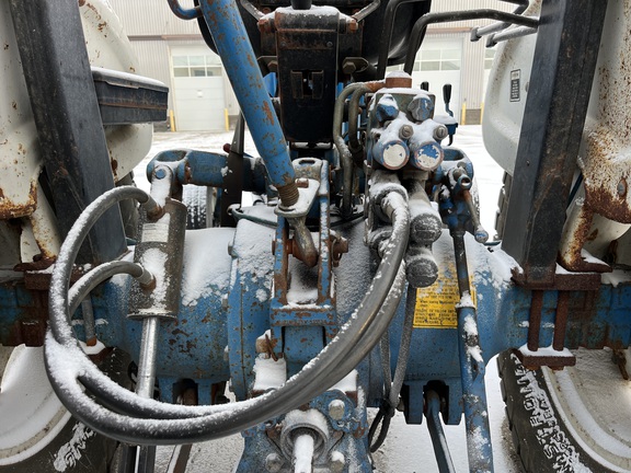 Used 1986 Ford 3910 2WD, No Loader Compact Utility Tractors at Horizon Ag & Turf in Calgary, AB - Photo10