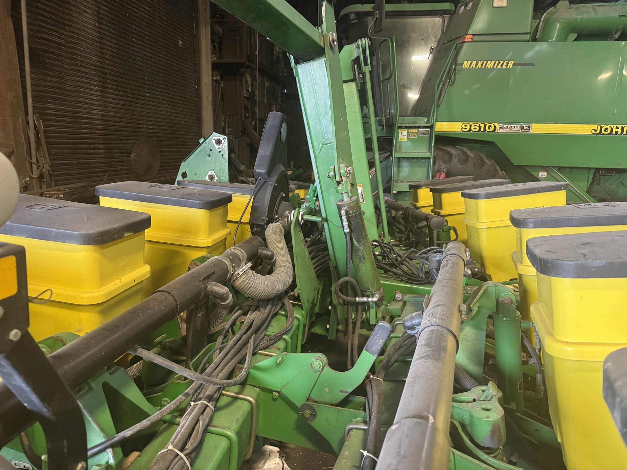  1996 John Deere 1760 at Heritage Tractor in Brimfield, IL