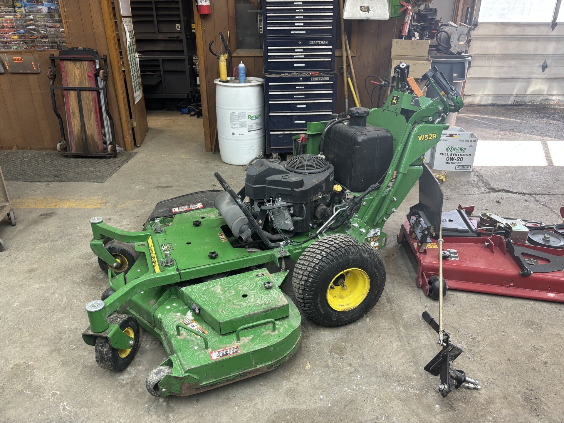 2022 John Deere W52R Image 2