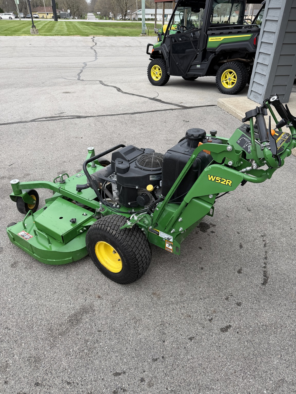 2022 John Deere W52R Image 7