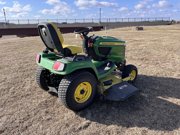 2018 John Deere X734 - Photo5