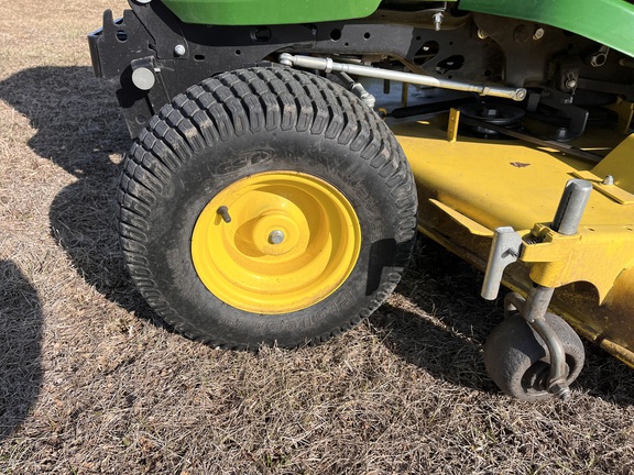 2018 John Deere X734 - Photo9