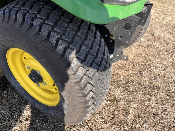 2018 John Deere X734 - Photo16