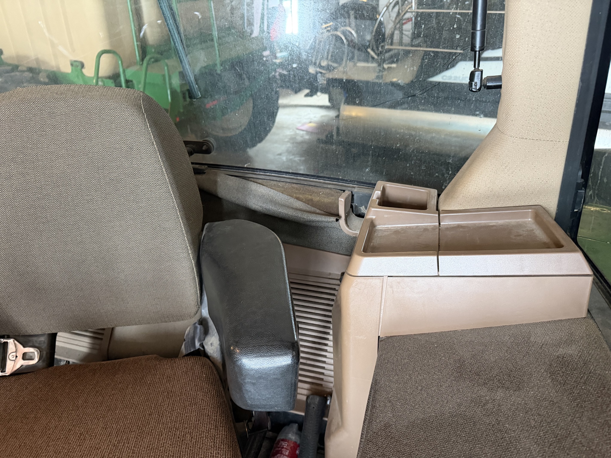 1997 John Deere 7710 Image 14