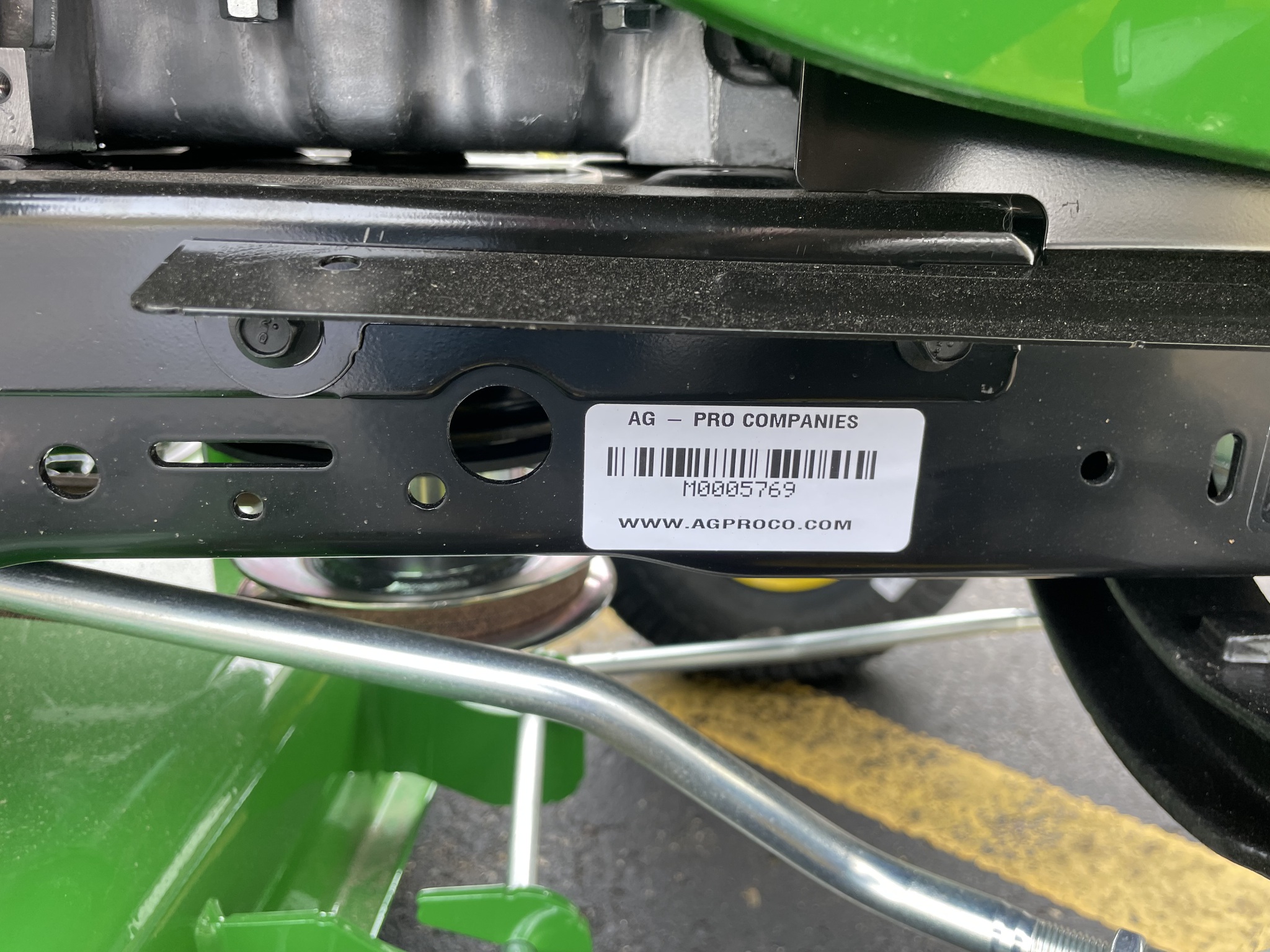 2026 John Deere X350 Image 6