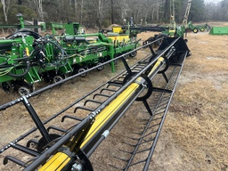 Header-Auger/Rigid For Sale 2023 Crary 22598 