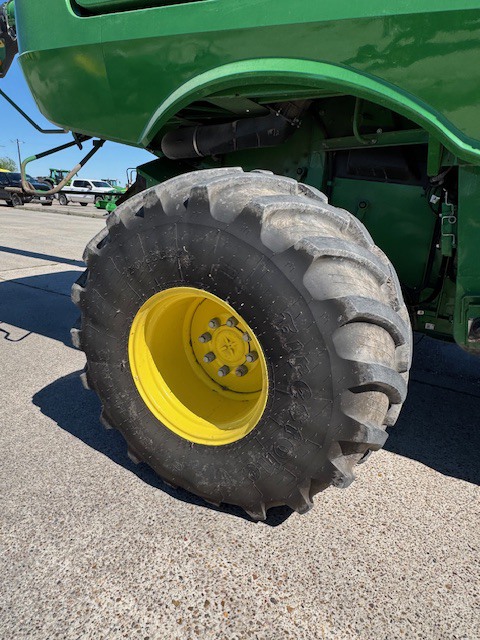 2024 John Deere S780 Image 12