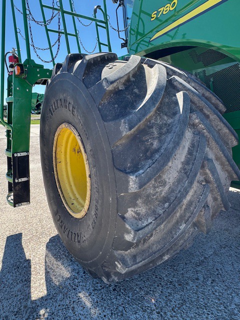 2024 John Deere S780 Image 17