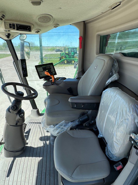 2024 John Deere S780 Image 19