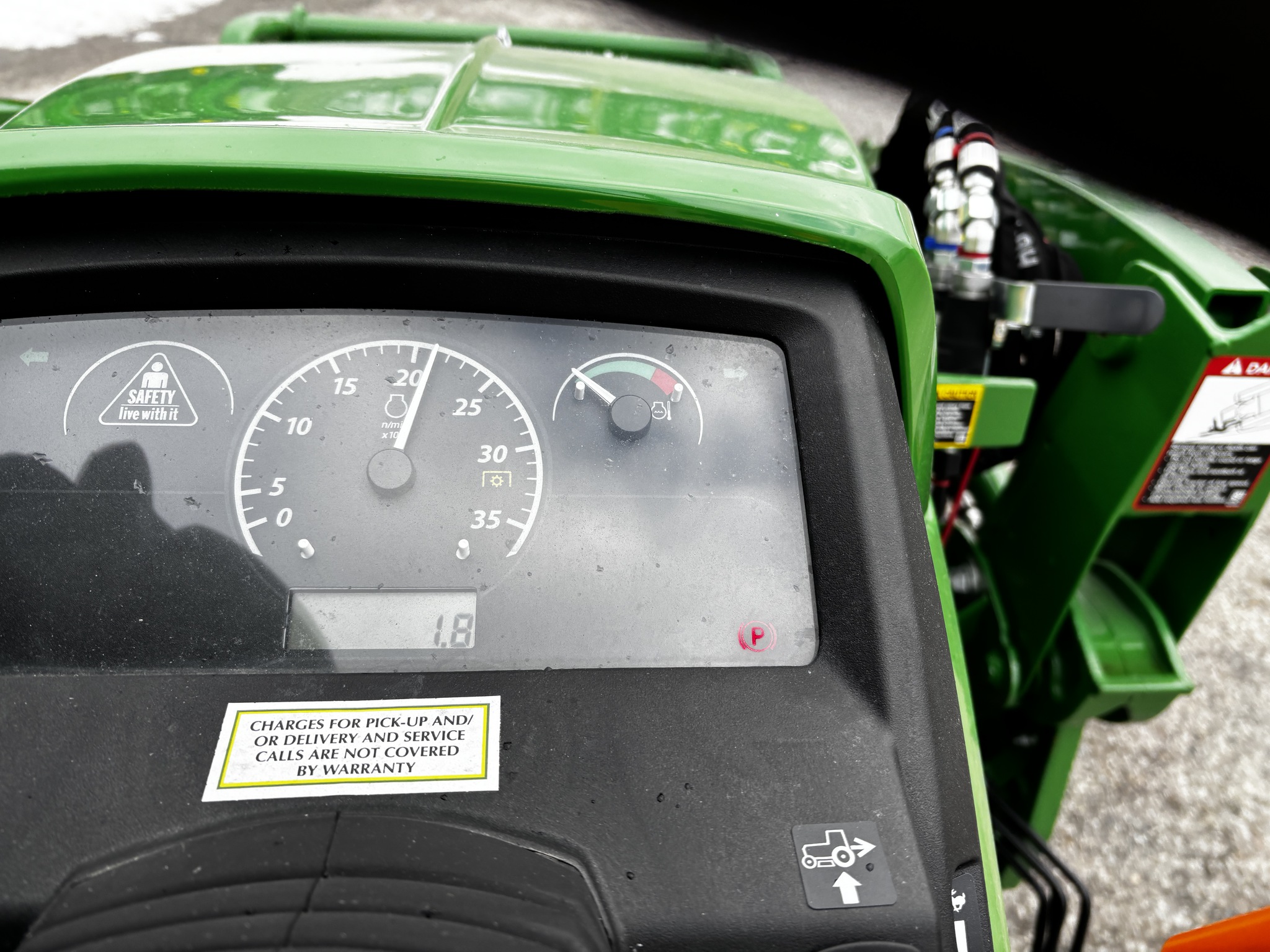 New In-Stock 2025 John Deere 2032R Compact Utility Tractors at Koenig Equipment in Richmond, IN - PhotoXL9